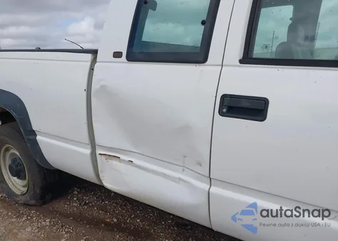 1998 Chevrolet K2500 Fleetside from USA, damaged, VIN 1GCGK29R2WE162374